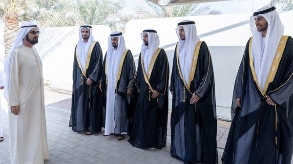 محمد بن راشد يحضر أفراح الفلاسي يرافقه مكتوم بن محمد