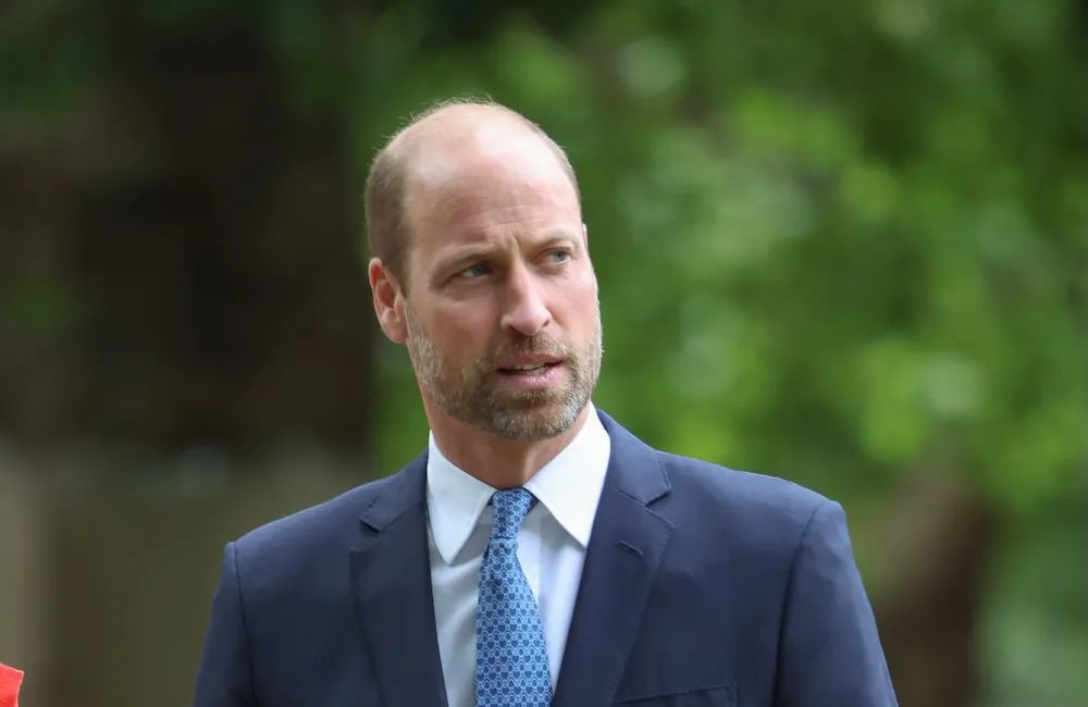 بالصور- وجه قديم يظهر مجدّدًا في حياة الأمير وليام… اقرأ التفاصيل