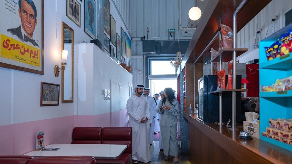 حمدان بن محمد يزور «السركال أفنيو» ويشيد بدوره ملتقىً للمواهب ومختبراً للأفكار الجديدة