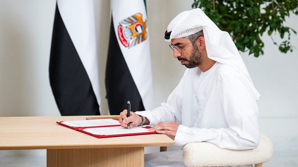 رئيس الدولة يبحث مع رئيس الإكوادور علاقات التعاون ويشهد توقيع اتفاقيات بين البلدين