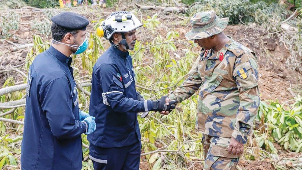 فريق الإمارات للبحث والإنقاذ يواصل مهامه الإنسانية لإغاثة منكوبي إعصار «ديتوه»