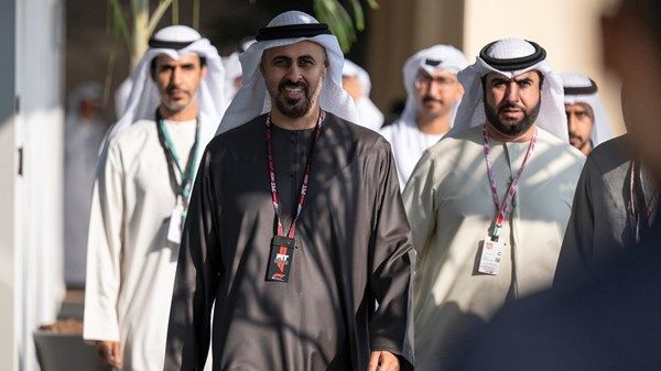 ذياب بن محمد بن زايد يشهد فعاليات اليوم الختامي للنسخة الـ17 من سباق جائزة الاتحاد للطيران الكبرى للفورمولا - 1