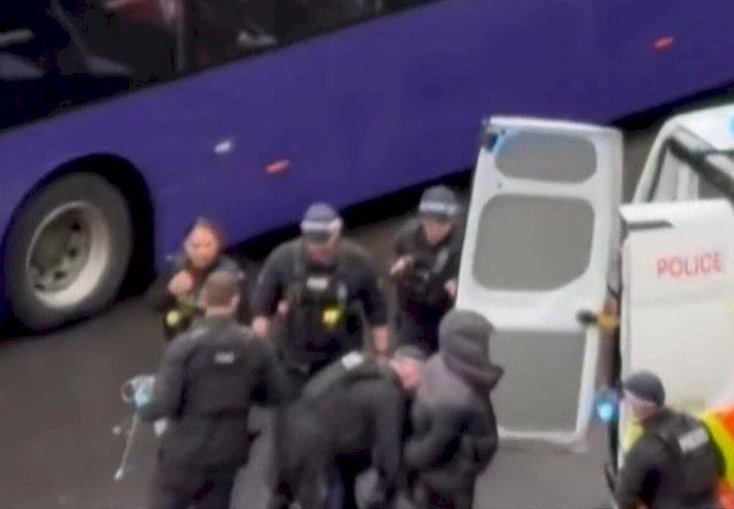 هجوم بـ"رذاذ الفلفل" في مطار هيثرو اللندني