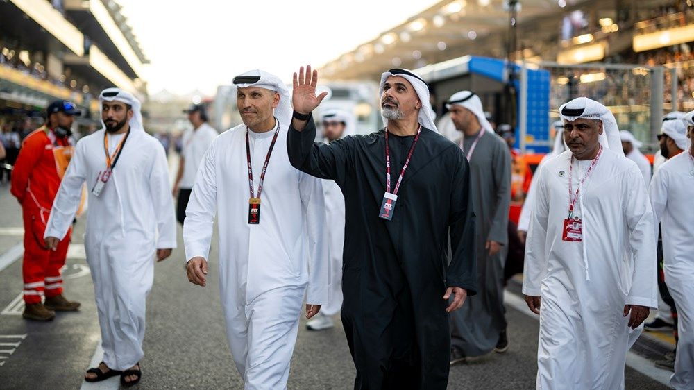 ولي عهد أبوظبي يشهد الجولة الختامية لبطولة العالم للفورمولا 1