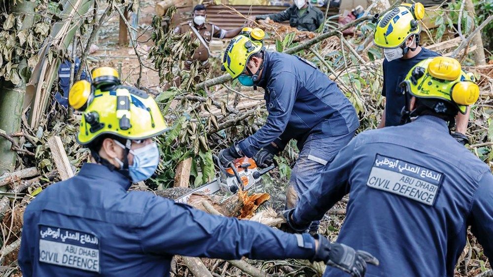 فريق الإمارات للبحث والإنقاذ يواصل مهامه الإنسانية لإغاثة منكوبي إعصار «ديتوه»