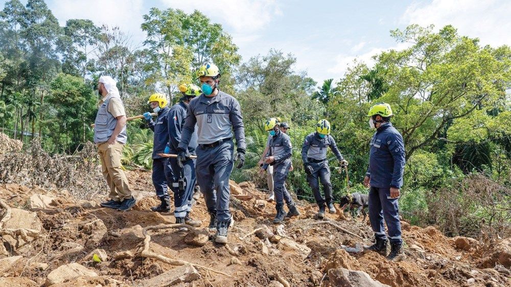 فريق الإمارات للبحث والإنقاذ يواصل مهامه الإنسانية لإغاثة منكوبي إعصار «ديتوه»