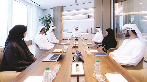 حمدان بن محمد: ربط الأجيال بماضيها وتعزيز الروابط الأسرية والصحراء المدرسة الأولى لأجدادنا