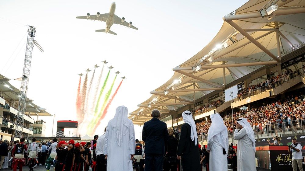 ولي عهد أبوظبي يشهد الجولة الختامية لبطولة العالم للفورمولا 1