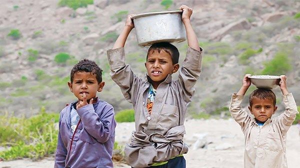 الانتهاكات الحوثية توقف المشاريع الإغاثية باليمن