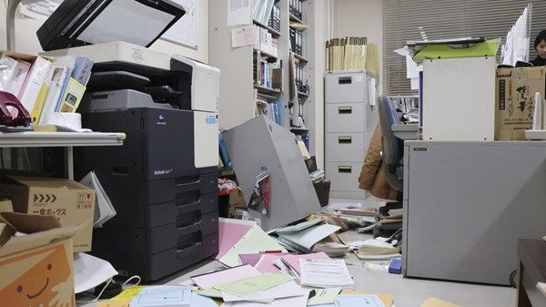 زلزال عنيف مصحوب بتسونامي قبالة ساحل اليابان