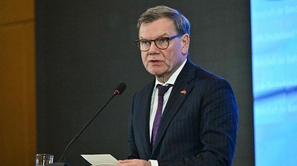 ألمانيا تدعو الصين للمساهمة في إنهاء أزمة أوكرانيا