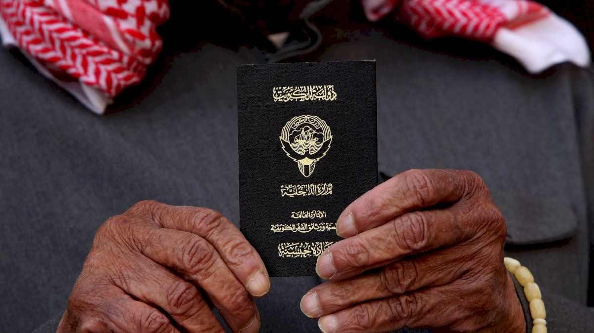 من هو الداعية الإسلامي طارق السويدان الذي سُحبت منه الجنسية الكويتية؟