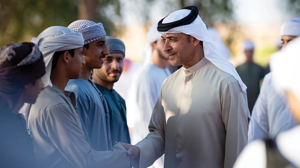 هزاع بن زايد يزور أبناء شهداء الوطن في مخيم أبناء الفخر الشتوي – رماح في منطقة العين