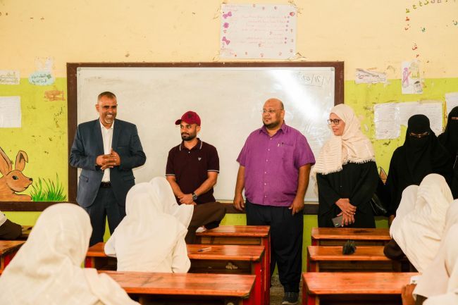 مبجر وبن جرادي يدشّنان اختبارات الفصل الأول في مدارس صيرة ويتفقدان مشروع مدرسة الطويلة