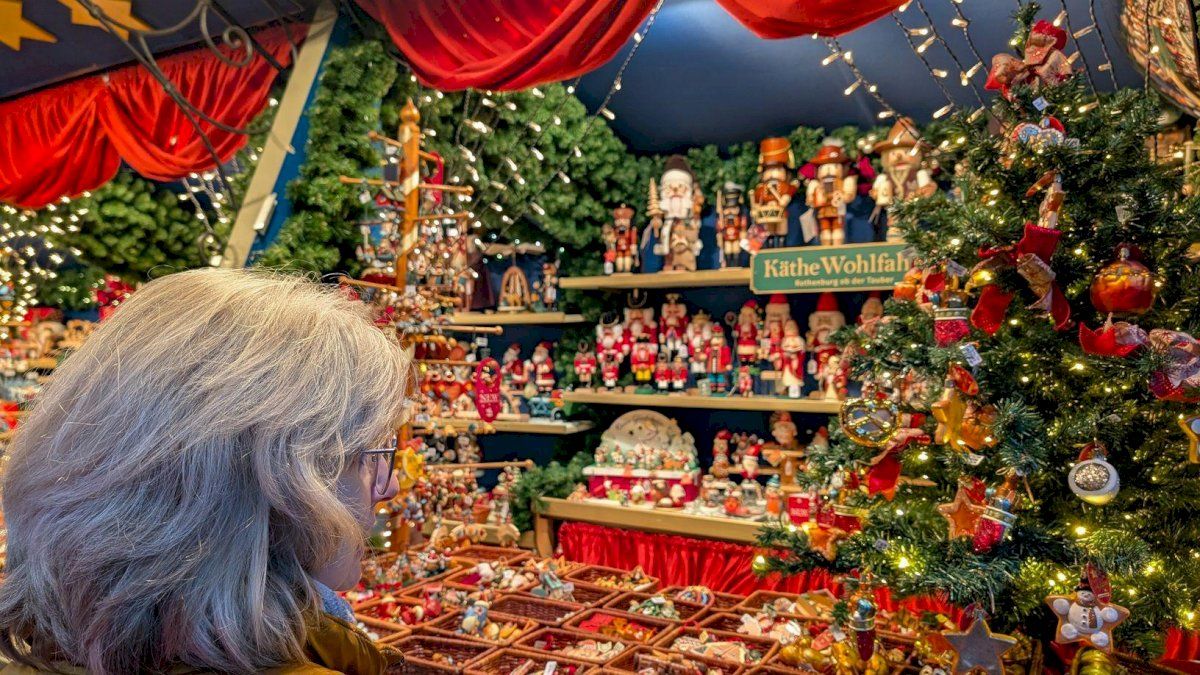 بلومبرغ: كيف سرقت الرسوم الجمركية بهجة عيد الميلاد؟