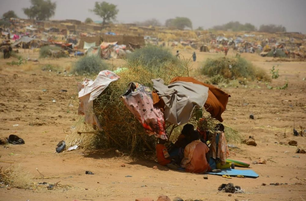 السودان يقف بين تفاقم الأزمة الإنسانية ونقص التمويل
