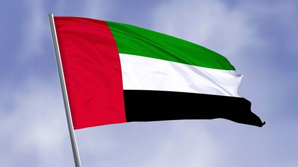 الإمارات تتضامن مع أستراليا وتعزي في وفاة رجل إطفاء في حريق الغابات