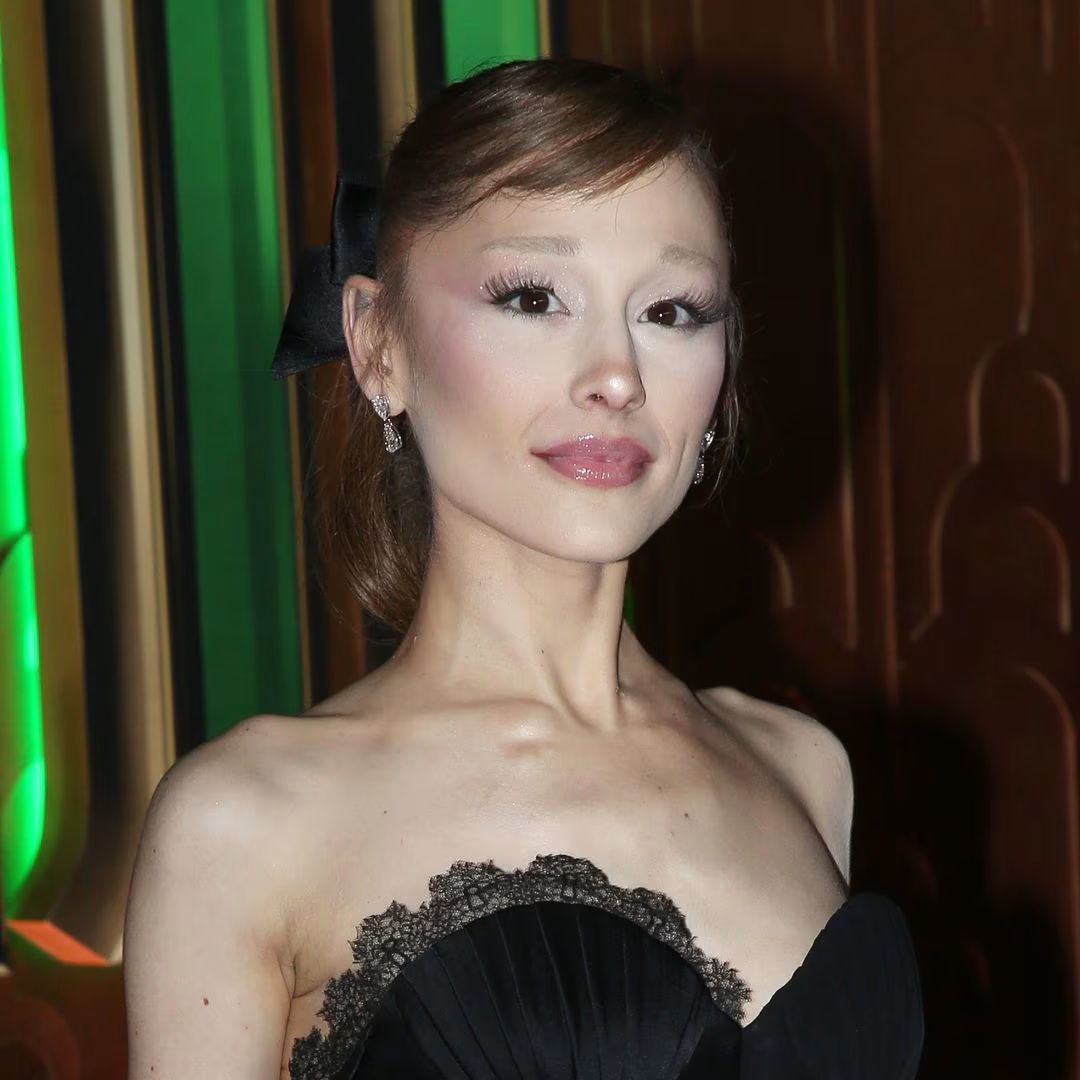 خطر يهدّد حياة أريانا غراندي.. مرض مخيف يختبئ خلف الابتسامة