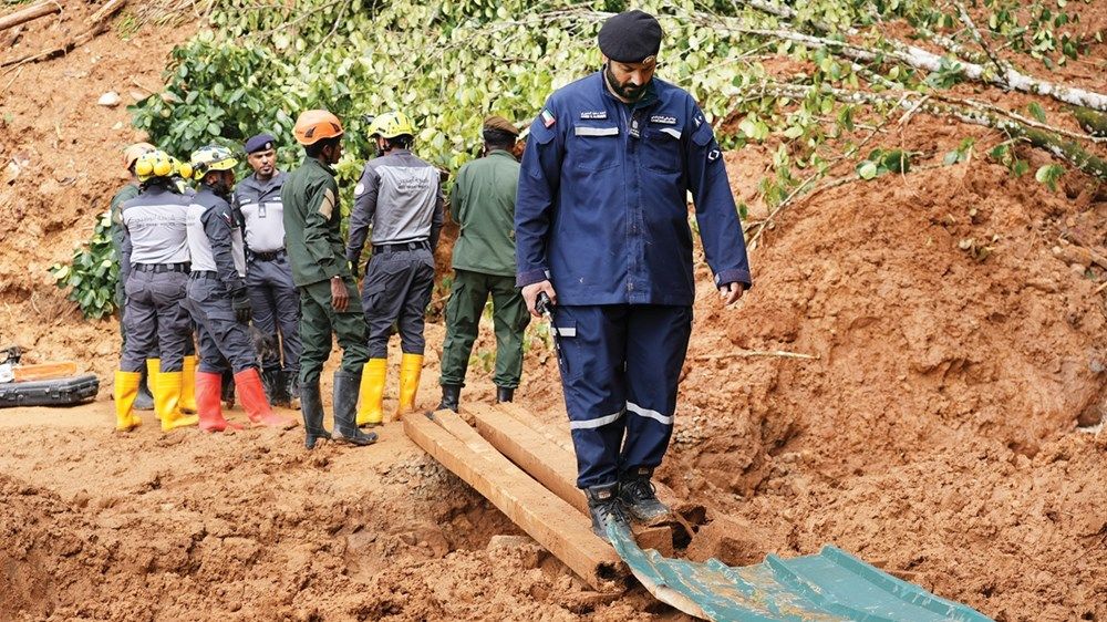 فريق الإمارات يواصل عمليات البحث والإنقاذ في سريلانكا