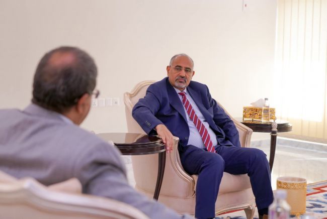 لدى لقائه محافظ البيضاء الرئيس الزُبيدي: تأمين الجنوب حجر الزاوية والمنطلق الحقيقي لأي معركة جدية لتحرير الشمال