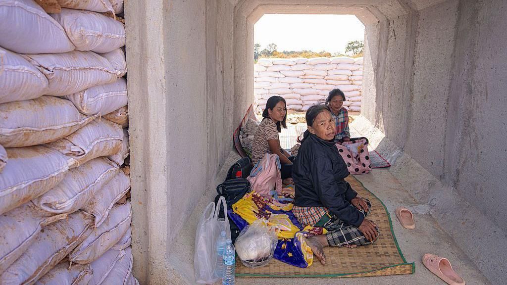 ما هي الاشتباكات الدائرة على الحدود بين تايلاند وكمبوديا.. ولماذا تتنازعان الآن؟