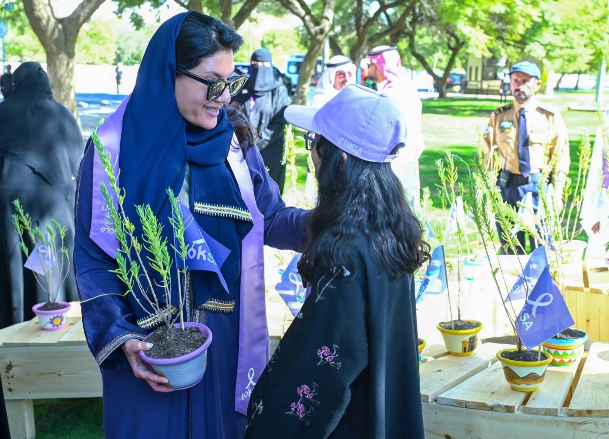 الأميرة ريما بنت بندر تشارك أهالي عسير فعاليات »10KSA«