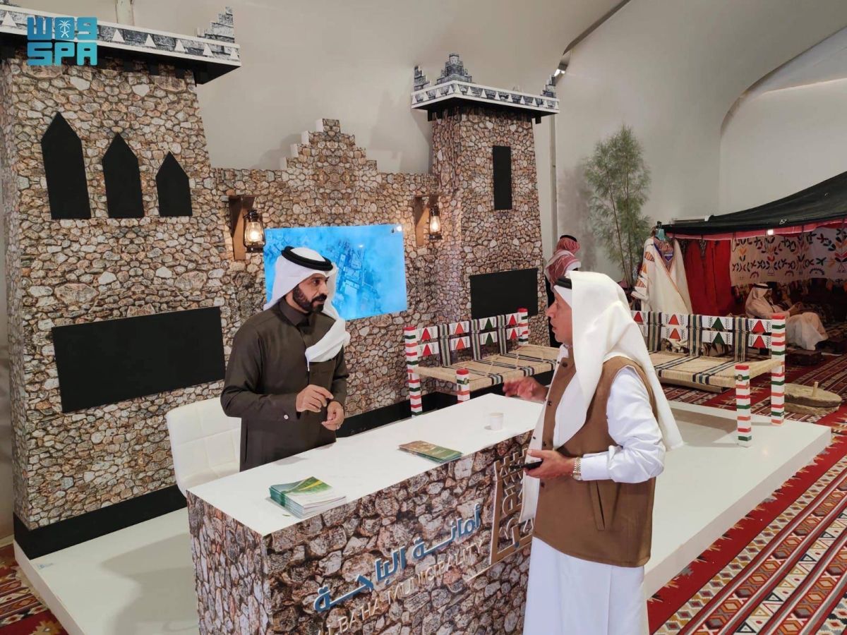 أمانة الباحة تستعرض خدماتها عبر جناحها في مهرجان الملك عبدالعزيز للإبل