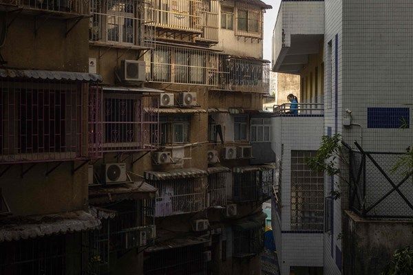 وفاة 12 شخصاً في حريق بجنوب الصين