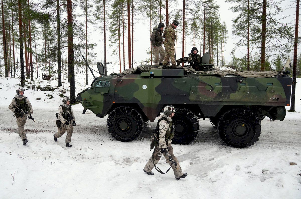 الإندبندنت: نحن في حالة حرب مع روسيا، وبريطانيا هي من يجب أن تقود الجهود الحربية