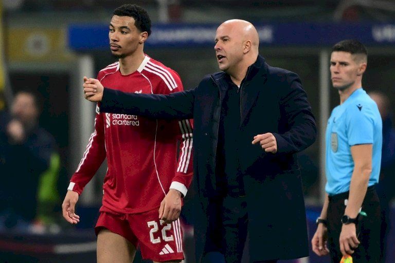 دوري أبطال أوروبا: سلوت يتجنب تأجيج الخلاف مع صلاح بعد الفوز على إنتر