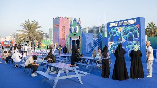 «فوق الخيال».. مهرجان «أم الإمارات» على كورنيش أبوظبي تجارب ثقافية متنوعة