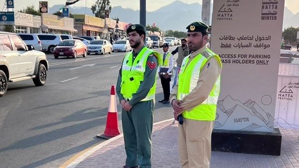 شرطة دبي تؤكد سلاسة الحركة المرورية خلال فعاليات مهرجان «شتا حتا»