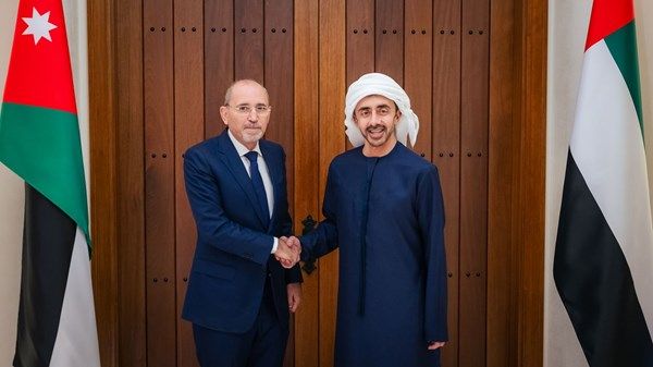 عبدالله بن زايد يستقبل نائب رئيس الوزراء وزير الخارجية الأردني