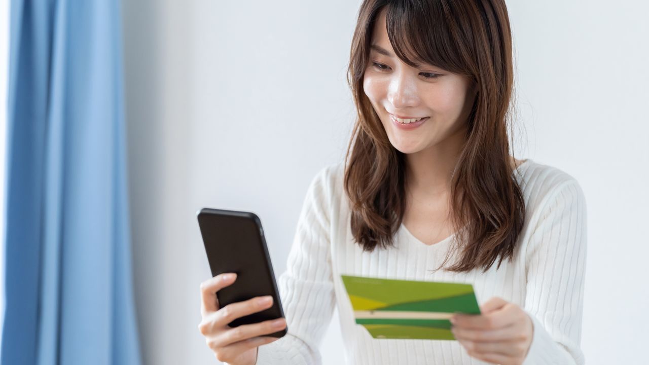 اليابان | عودة أسعار الفائدة تغيّر قواعد اللعبة… والمدّخرون اليابانيون يعيدون التفكير في مستقبل أموالهم