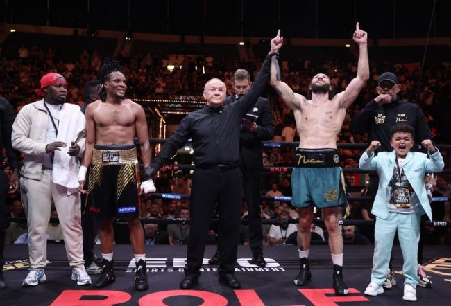 دبي تحتضن ليلة ملاكمة تاريخية: غاسييف بطلاً للعالم للوزن الثقيل وحفيد محمد علي يواصل الانتصارات