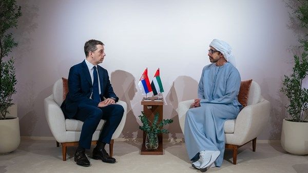 عبدالله بن زايد يستقبل وزير الخارجية الصربي