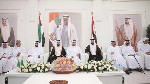 راشد بن حمد الشرقي يحضر أفراح الضنحاني