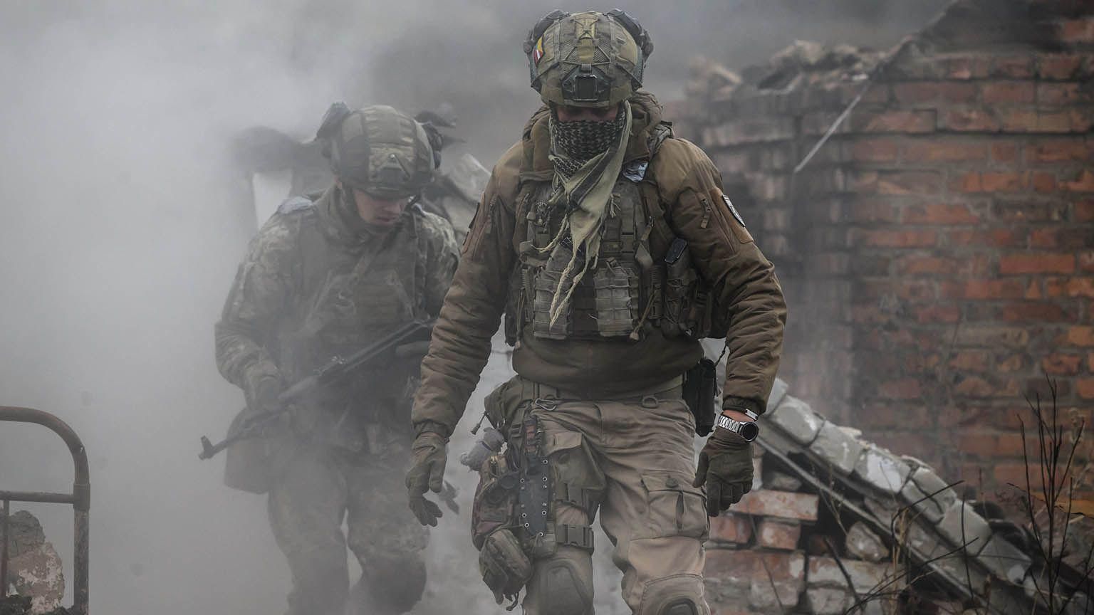 ما الثمن المطلوب لإنهاء حرب بوتين في أوكرانيا؟