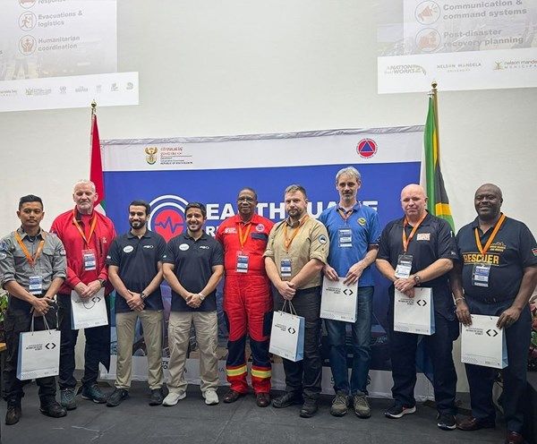 "فريق الإمارات" يختتم مشاركته في تمرين "الاستجابة للزلازل" بجنوب أفريقيا