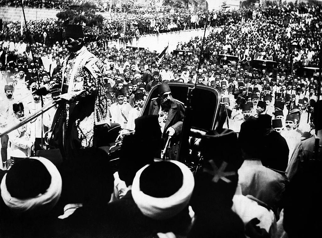 أين انتهى المطاف بسليلي الأسرة العثمانية، وكيف يُنظر إليهم في تركيا؟