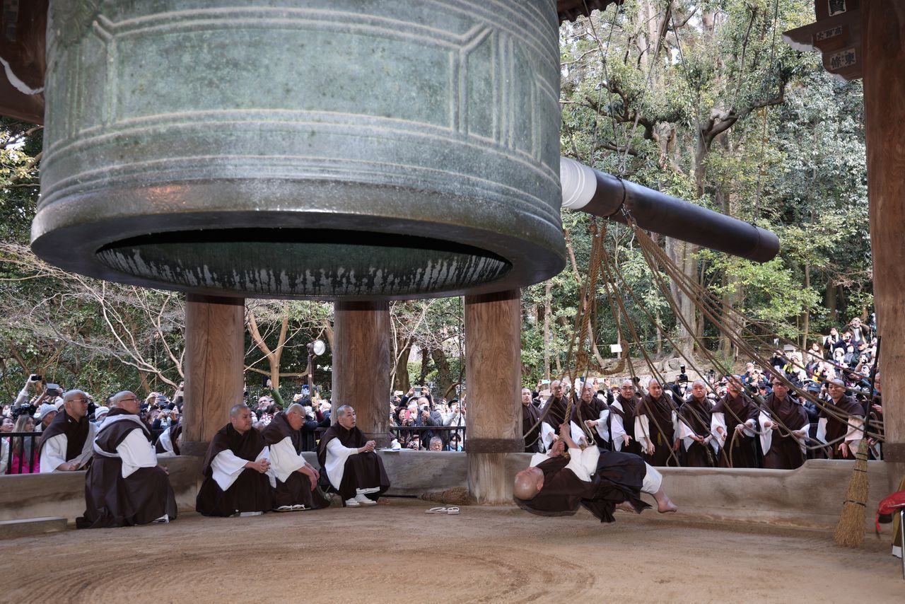 اليابان | اكتشف سحر الشتاء في اليابان: فعاليات مذهلة ومهرجانات تضيء ليالي البرد!