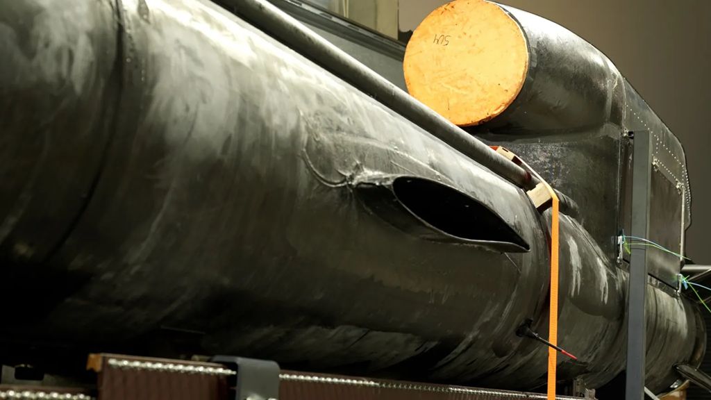 فريق بي بي سي يزور مصنعاً سرياً في أوكرانيا لتصنيع صواريخ بعيدة المدى