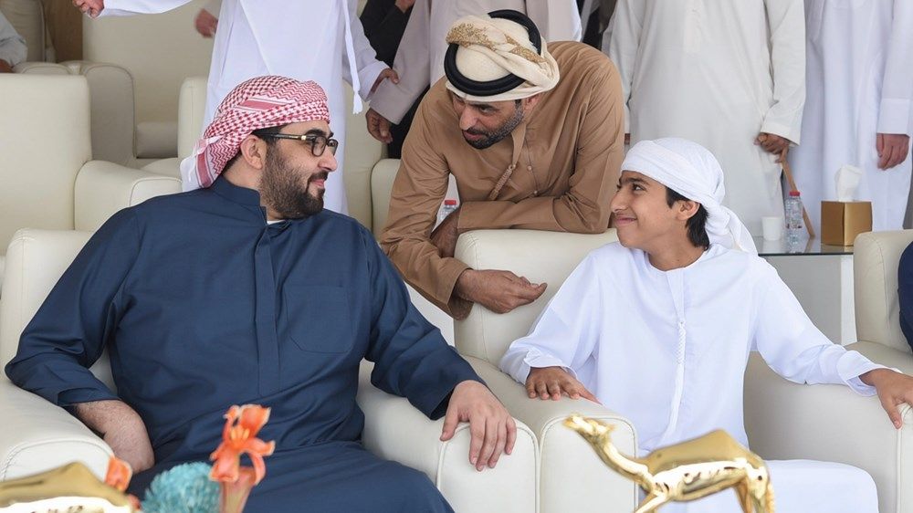 حاكم أم القيوين يشهد منافسات اليوم الختامي من مهرجان أم القيوين لسباقات الهجن العربية الأصيلة