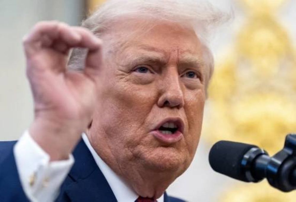 ترمب يوسع حظر السفر ليشمل 20 دولة إضافية