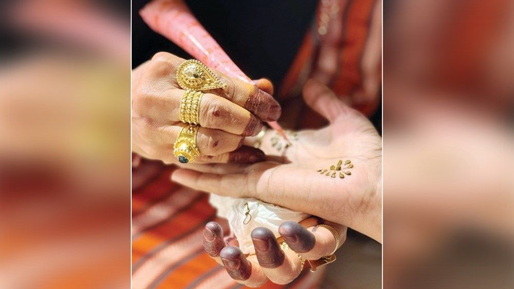 «ليوا الدولي» يحتفي بحِرف الأجداد