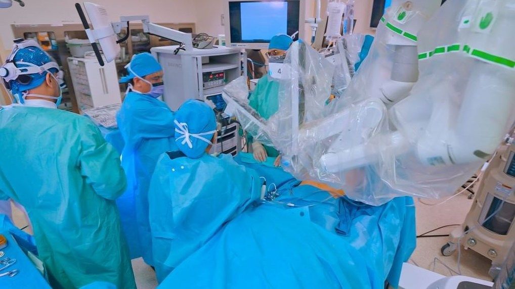 حصاد الإمارات 2025.. القطاع الصحي يعزّز ريادته بإنجازات نوعية