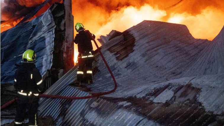 الغارديان: أنا مضرب عن الطعام في سجن بريطاني، وهذا هو السبب