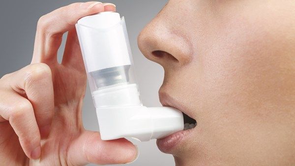 «الإمارات الصحية» تدعو للالتزام بالإجراءات  الوقائية خلال تقلبات الطقس