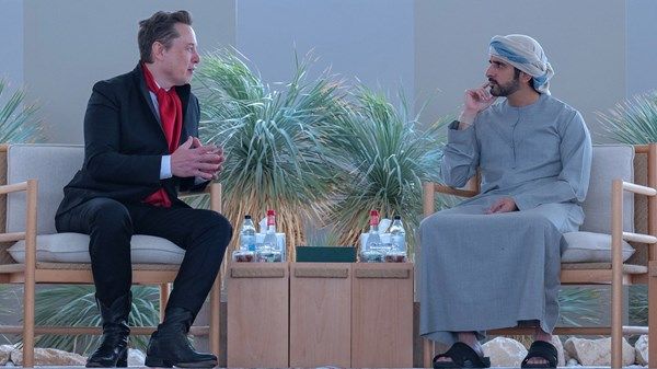 حمدان بن محمد يلتقي إيلون ماسك