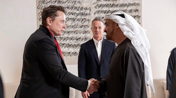 رئيس الدولة يلتقي إيلون ماسك